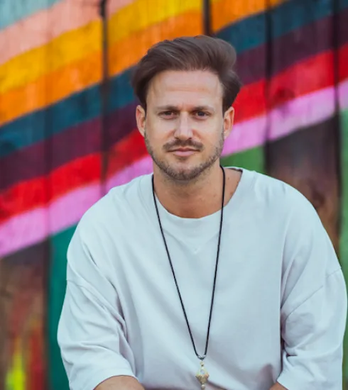 El EP 'A Hundred Years' de Olivan llega a Bunte Kuh 6 NDD-Captura de pantalla 2024 11 22 a las 18.35.01