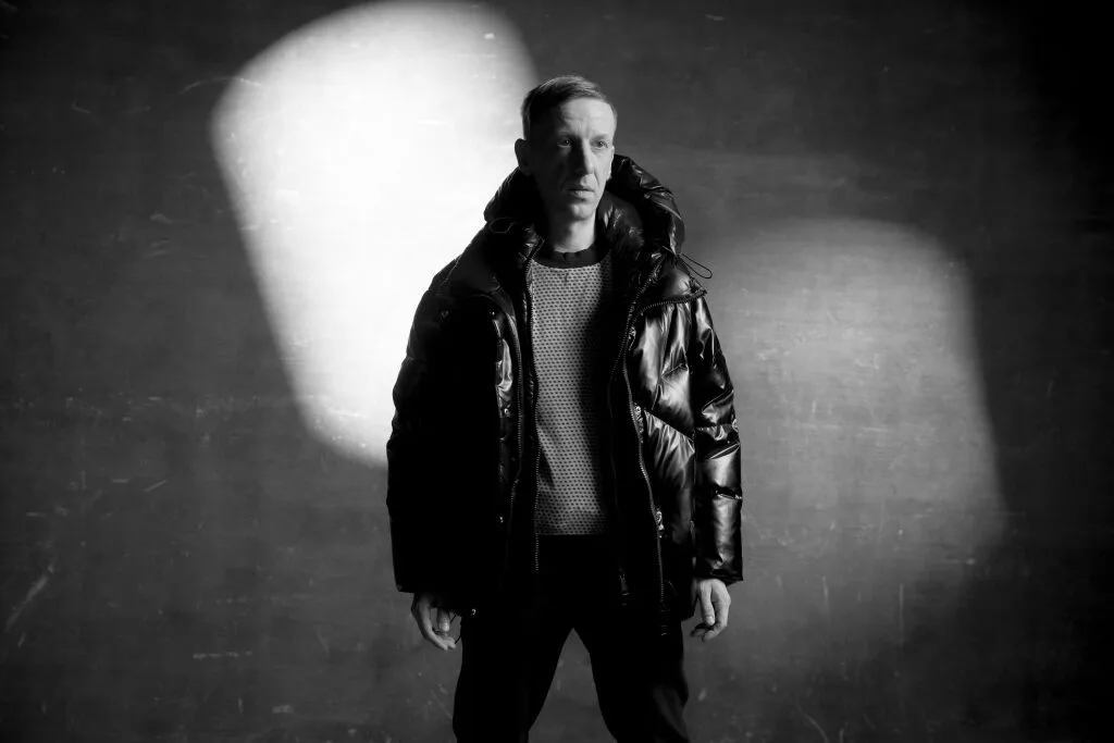 2 HORAS CON TEN WALLS 3 2 HORAS CON TEN WALLS