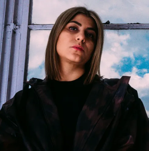 MANTi inyecta un ritmo hipnótico en “New Energy” de Nadia Ali 4 NDD-Captura de pantalla 2025 03 05 a las 17.12.12