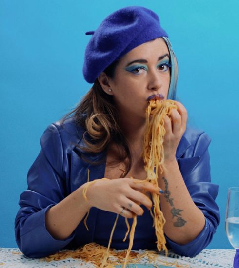 La malagueña Julia Martín lanza el videoclip de “Lo que no hago jamás” 5 NDD-Foto portada