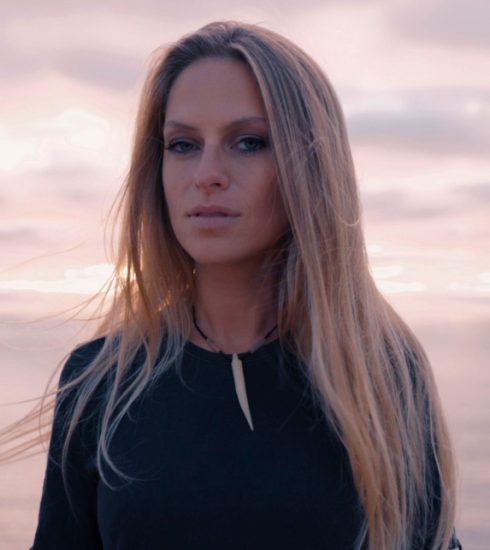 Nora En Pure estrena nuevo single: ‘Memories’ 5 NDD-Captura de pantalla 2025 04 11 a las 15.24.20
