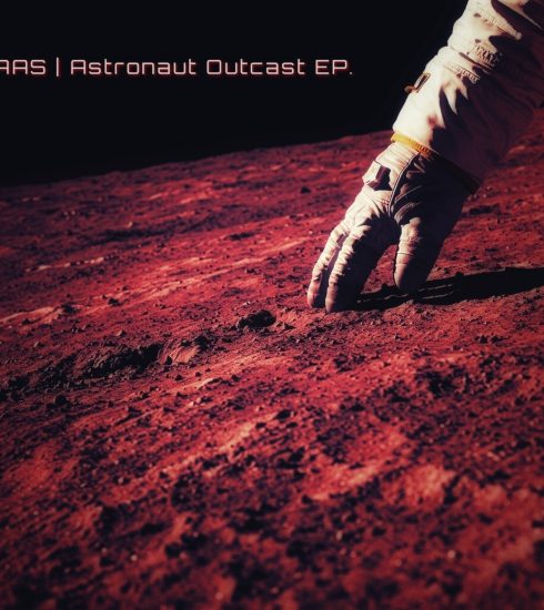 El lanzamiento debut de RAAS, "Astronaut Outcast", une la emoción y la tecnología 3 NDD-RAAS Astronaut Outcast