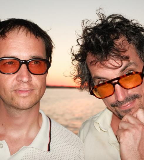 El dúo australiano SHOUSE comparte su nuevo y eufórico sencillo «Sunrise» 3 NDD-Captura de pantalla 2025 05 09 a las 11.31.02