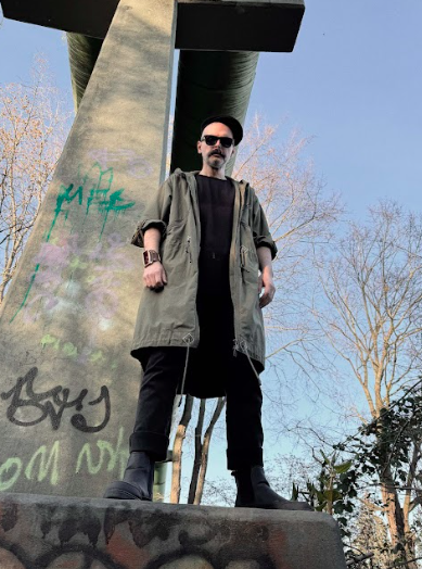 Italo Brutalo anuncia su nuevo LP con 'Chasing Shadows' single + video 3 NDD-Captura de pantalla 2025 05 17 a las 14.43.10