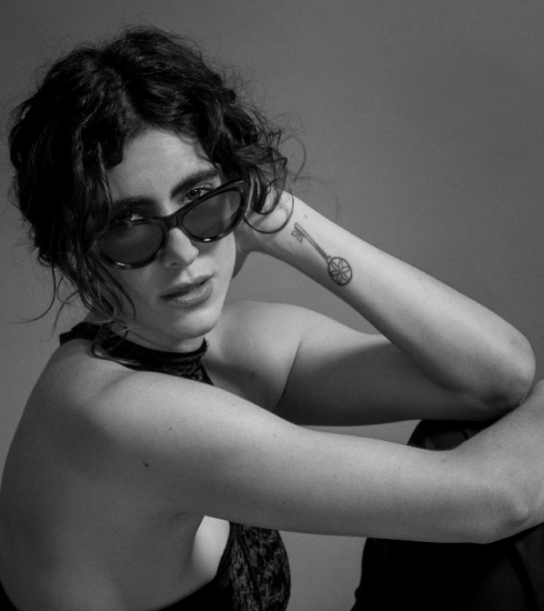 Maria Nocheydia se sube a la pista de baile con su nuevo sencillo “Acid Voicemail” 5 NDD-Captura de pantalla 2025 05 24 a las 18.03.52