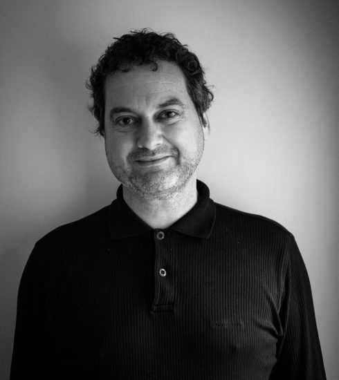 Jamie Stevens adelanta su primer LP en solitario con el potente «Dust» y un remix de Hernan Cattaneo y Mercurio. ¡Un tema destacado de Balance Croacia! 4 NDD-Jamie Stevens portrait