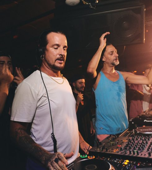 DOS TITANES SE JUNTAN EN PYRAMID: RICARDO VILLALOBOS B2B LUCIANO 17 NDD-slideshow 1665224554