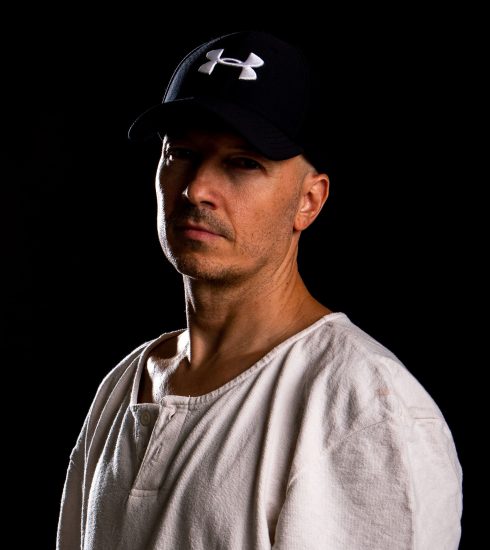 Escucha "Tremendo Lío" de Abel The Kid & Brian Cross 4 NDD-ABEL THE KID2713 2