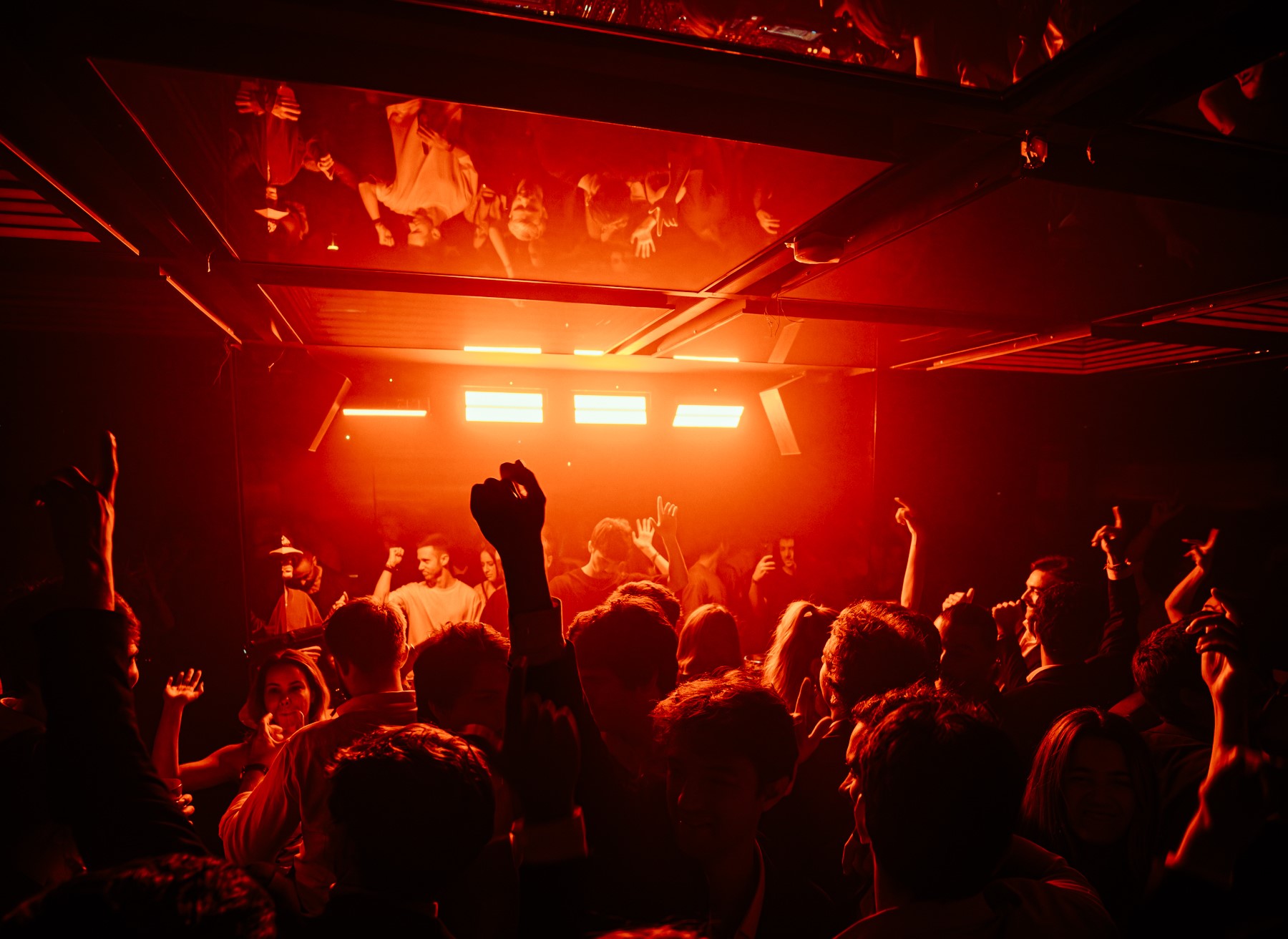 Descubre un nuevo club en Barcelona: Boris 7 NDD-Boris 36 2