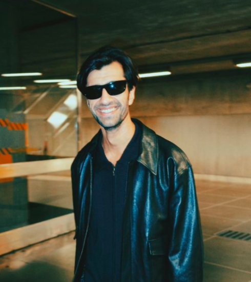 Jeremy Olander anuncia su álbum debut When The Rain Falls 5 NDD-Captura de pantalla 2026 02 03 a las 12.04.32