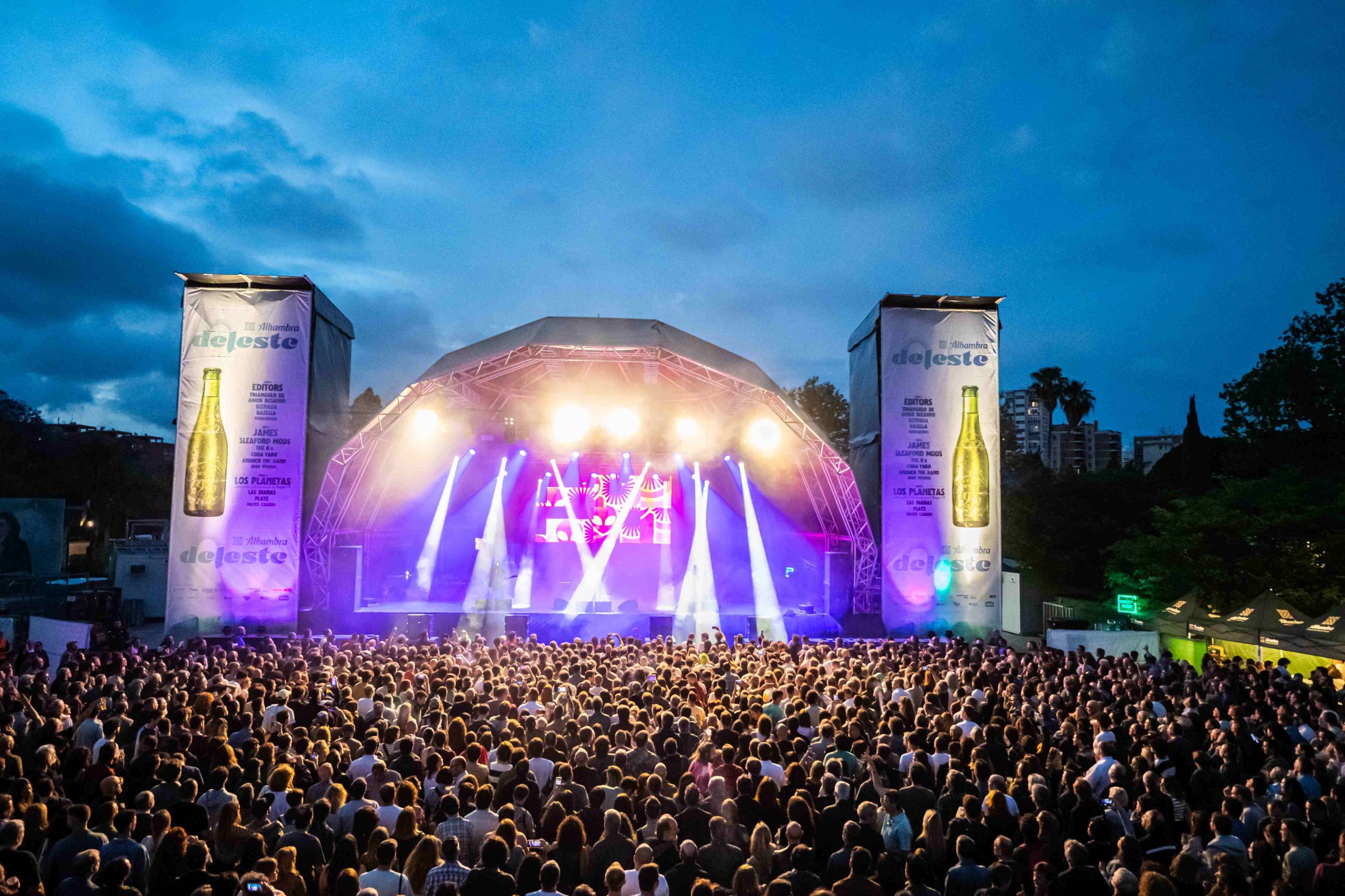 Vive la apuesta electrónica del festival Deleste 8 NDD-Los Planetas Deleste Festival Domingo Maria Carbonell 20 scaled