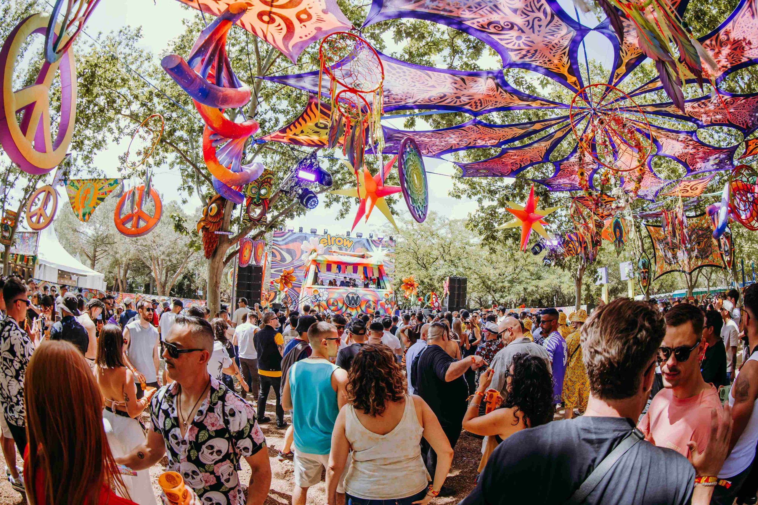 elrow Town Madrid rompe todos los records 10 NDD-ERTMadrid26 0501 1431 Ambiente ToniVillen 0F4A2324 scaled