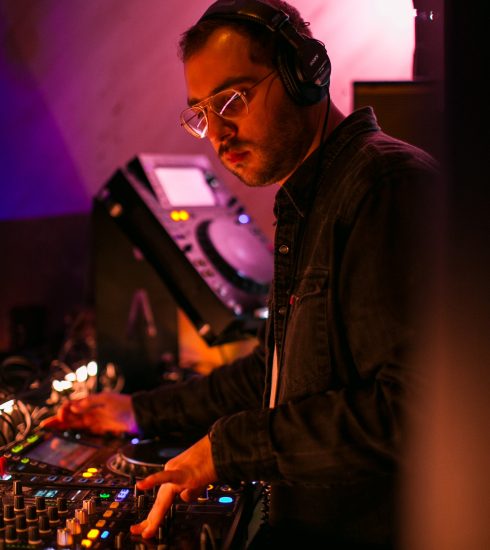 Pont Neuf Records celebra una década de música, fiestas y comunidad con «In House We Trust», una compilación conmemorativa histórica 3 NDD-image 6483441