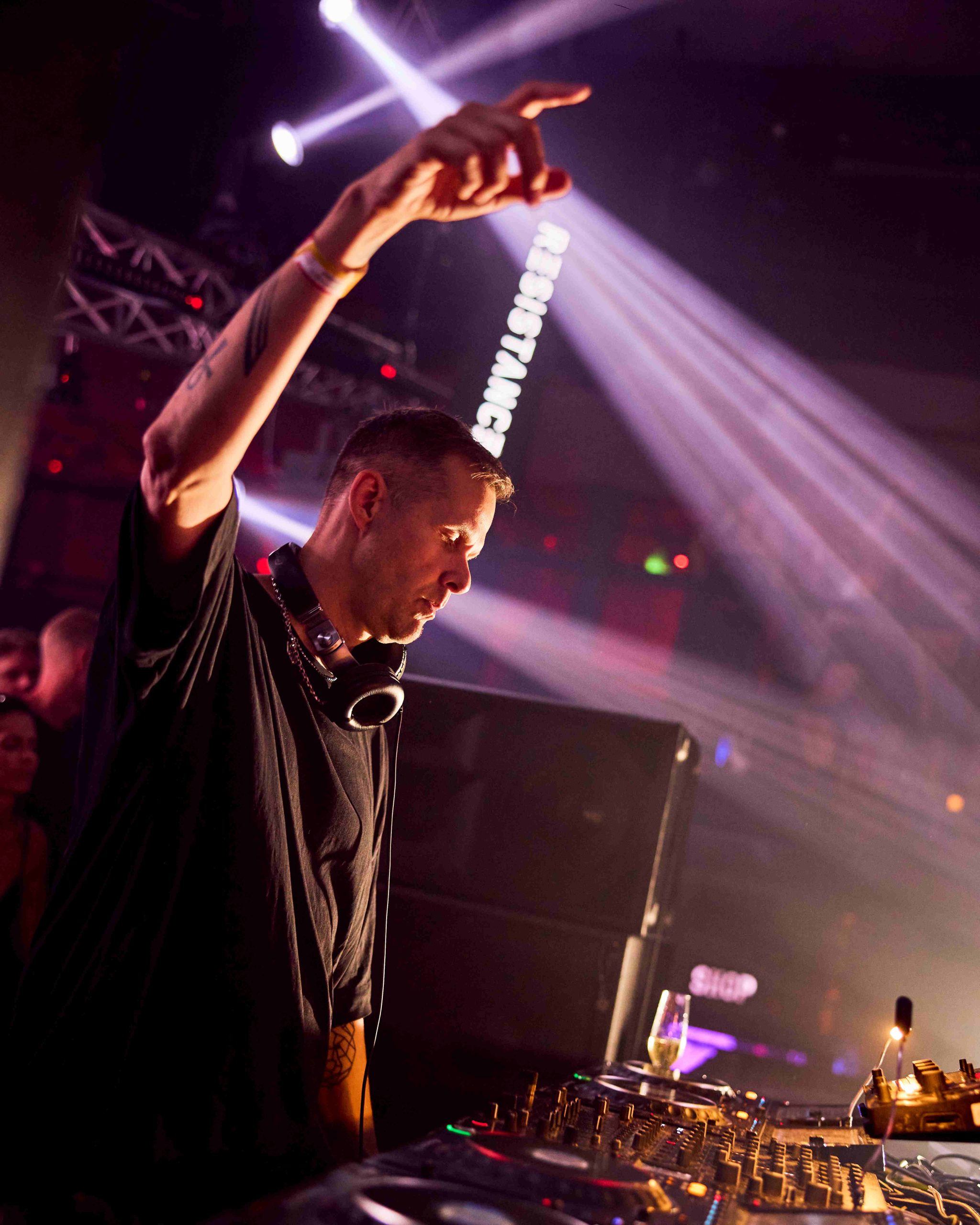 Resistance opening party en Amnesia Ibiza 7 NDD-20250903RESISTENCE CREASIEMPRE04718 1 1 scaled