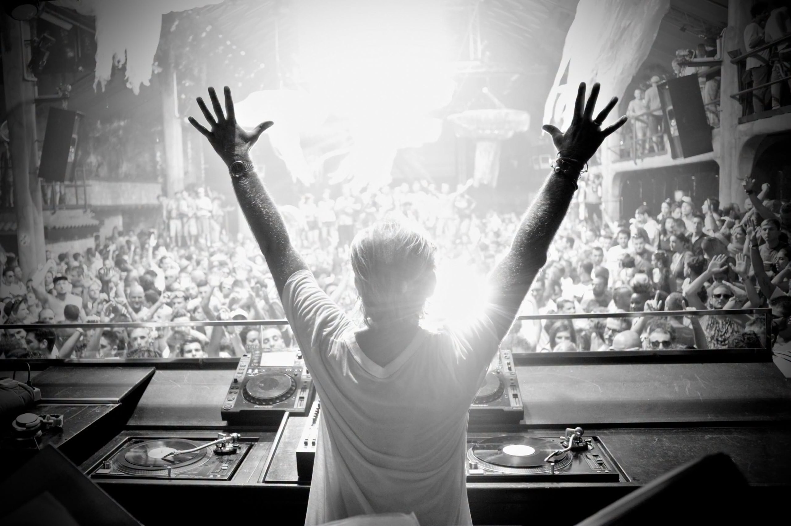 Cocoon vuelve a su hogar este domingo: Amnesia Ibiza 6 NDD-743276676 1755509325604759 2231611725531501474 n scaled