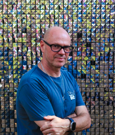 Dave Seaman anticipa su esperado álbum debut en solitario con "Mirrorball Sleaze" —en colaboración con Christian Smith y D-SHIFT—, ya disponible a través de Selador 4 NDD-Captura de pantalla 2026 09 11 a las 15.51.16