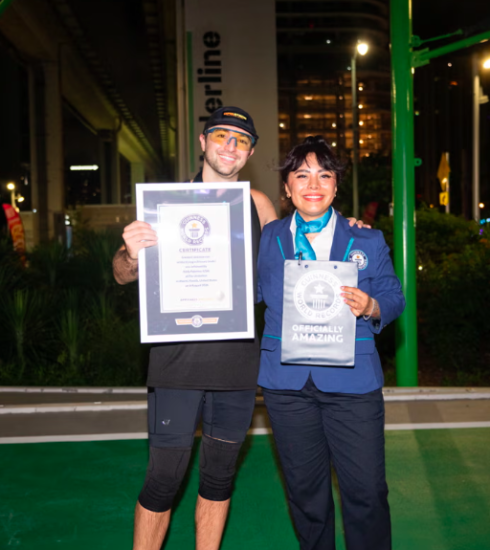 El artista de música electrónica de Miami Eddy Palermo establece el récord mundial Guinness a la mayor distancia recorrida corriendo mientras actúa como DJ en vivo 3 NDD-Captura de pantalla 2026 09 14 a las 15.07.00