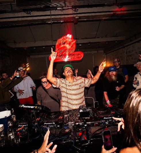 Seth Troxler DJ en el Skatecafe de Ámsterdam 4 NDD-unnamed 39