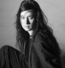 Tamara Wirth presenta Esoteric Reality, un debut entre identidad, ritmo e incertidumbre 1 NDD-Captura de pantalla 2026 10 06 a las 13.28.04